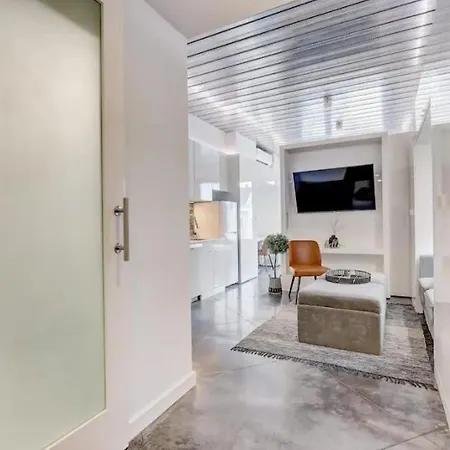 Kcm Mikros Smart Apartments 1 Cleveland Extérieur photo